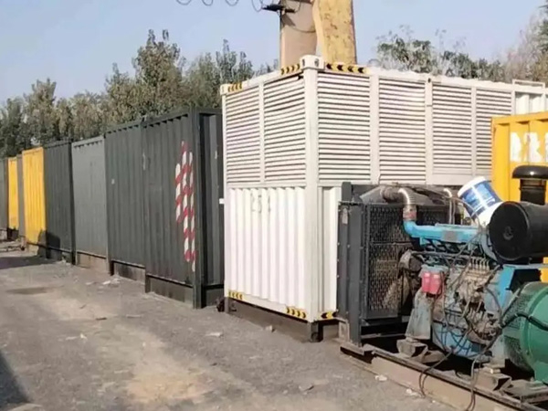 绥江200KW柴油发电机机组每小时油耗是多少?